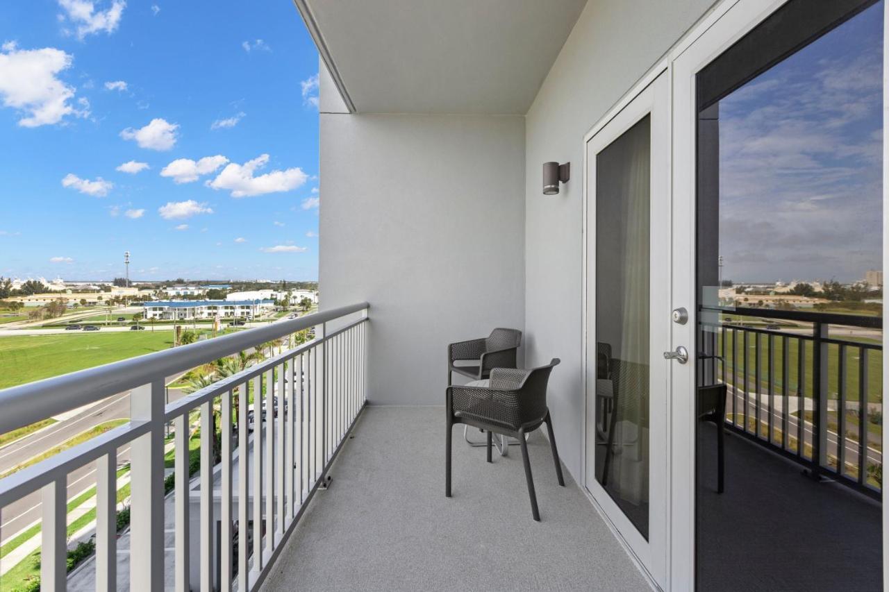 Towneplace Suites By Marriott Cape Canaveral Cocoa Beach Exterior photo